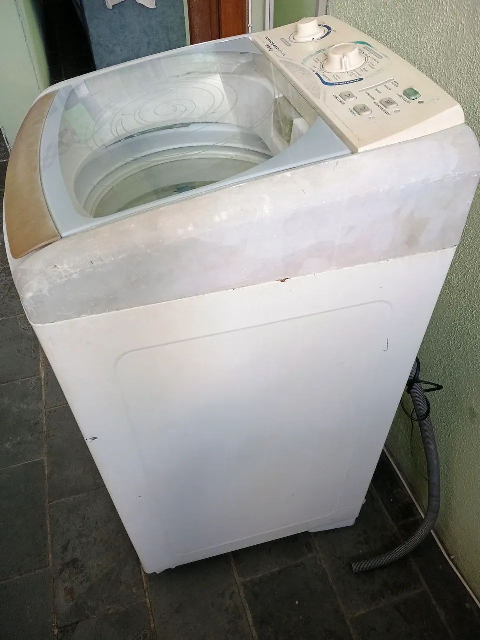 Máquina de lavar Eletrolux 8kg COM DEFEITO - Foto 2