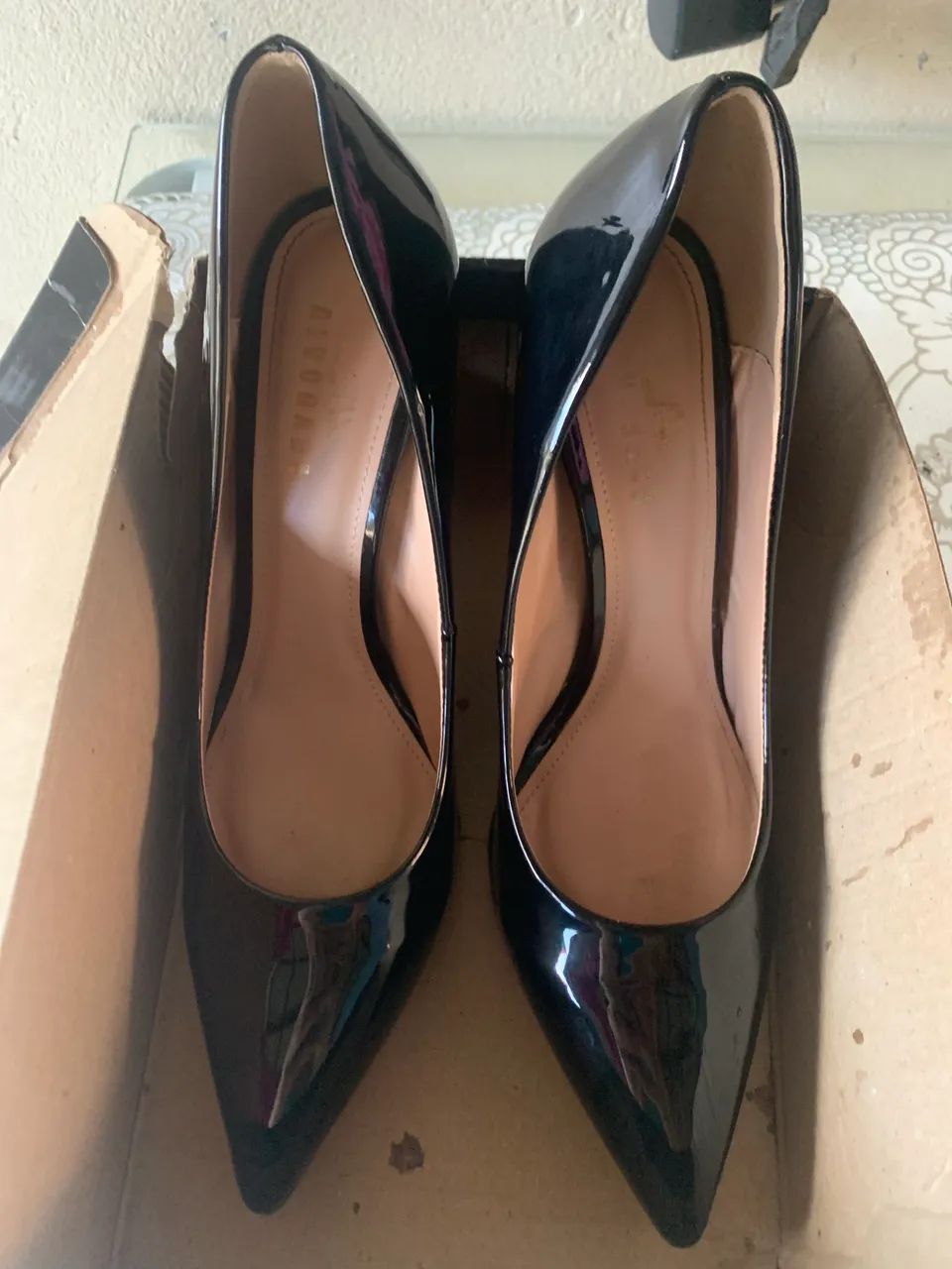 Scarpin preto 11 cm - Foto 3