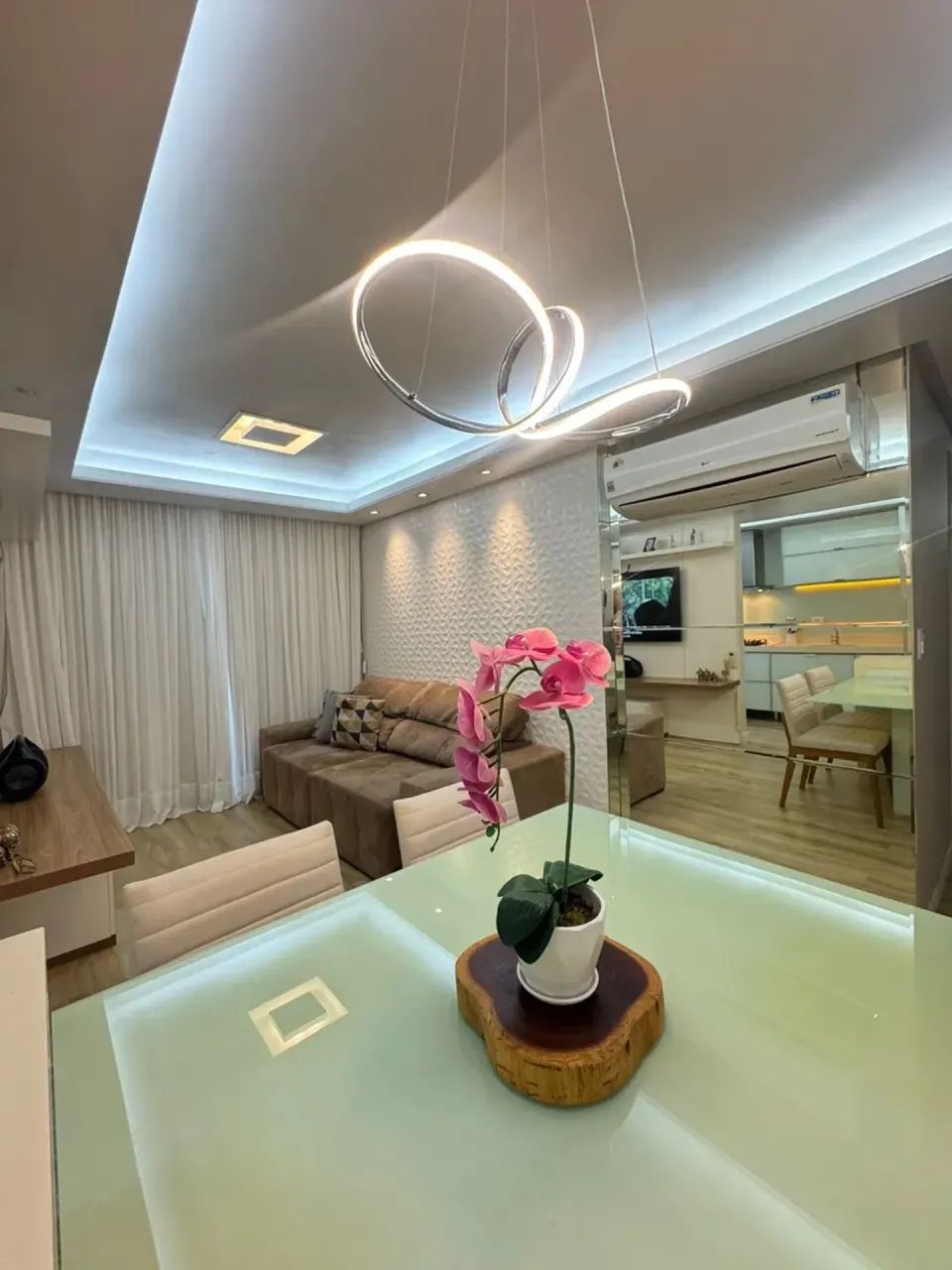 Vendo Excelente Apto com 2 quartos || Todo reformado e com projetado - Foto 4