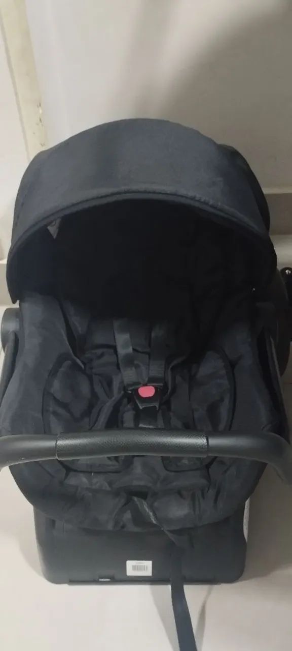 Carrinho de bebê Galzerano, com bebê conforto e base para o carro. - Foto 3