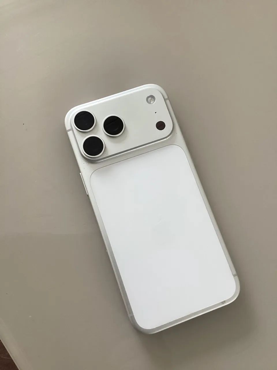 iPhone 17 pro Max 1 tera - bateria 100% - 10 meses de garantia  - Foto 3