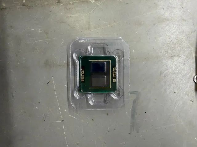 Processador Intel Core 2 Quad Mobile Q9000 soquete 478 notebook - Foto 5