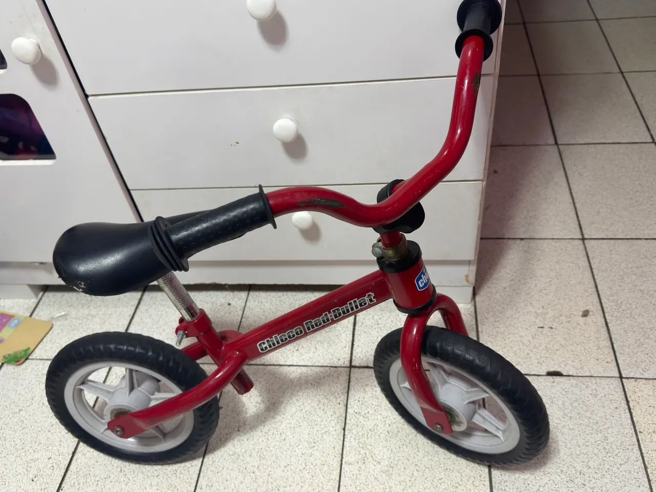 Bicicleta de equilíbrio chicco - Foto 5