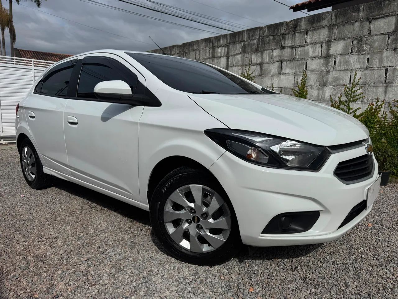 Chevrolet Onix Hatch LT 1.4 8V Flex Mec. 4P 2017 - Foto 5