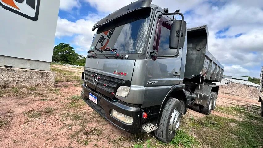 MERCEDES-BENZ ATEGO 2425 BASCULANTE ?