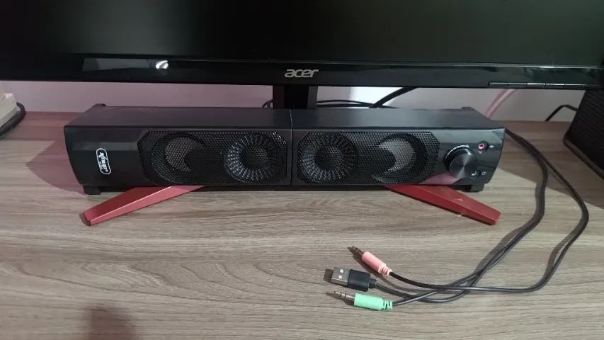 Monitor funcionando porém com detalhes + Caixa de som - Foto 3