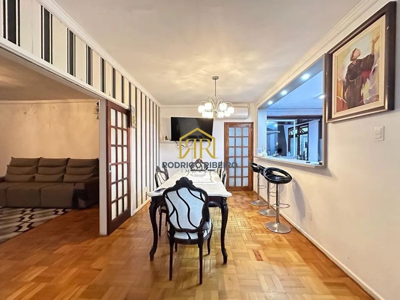 Casa na trindade com 03 Dorm. sendo 02 siítes!!!