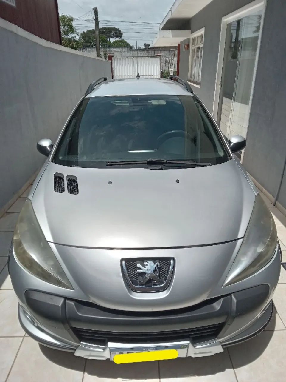 Peugeot 207 207 SW ESCAPADE 1.6 16V Flex 5p 2010