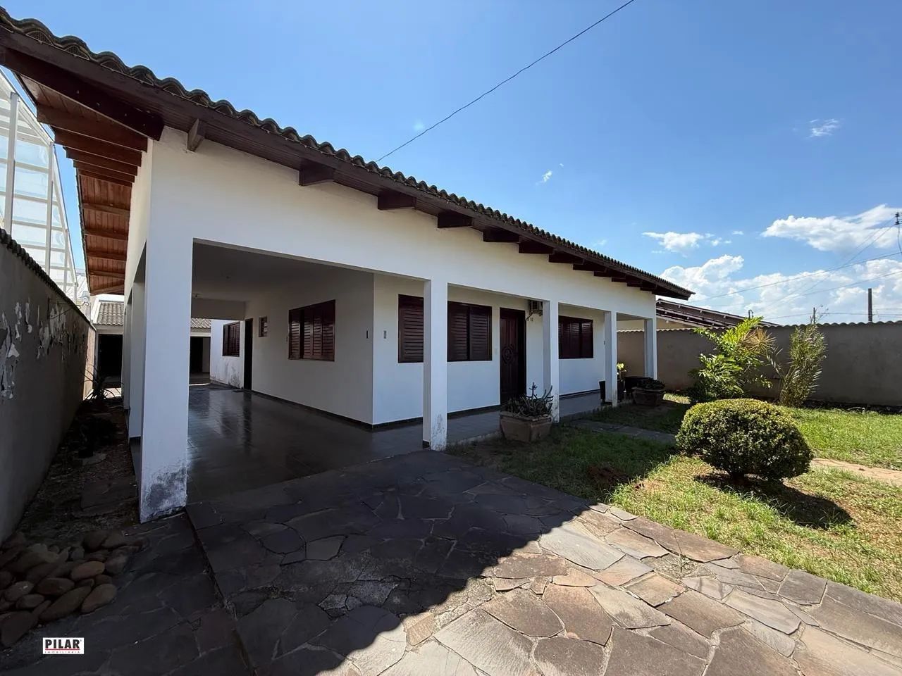 Casa de alvenaria com 4 dormitórios - Foto 2