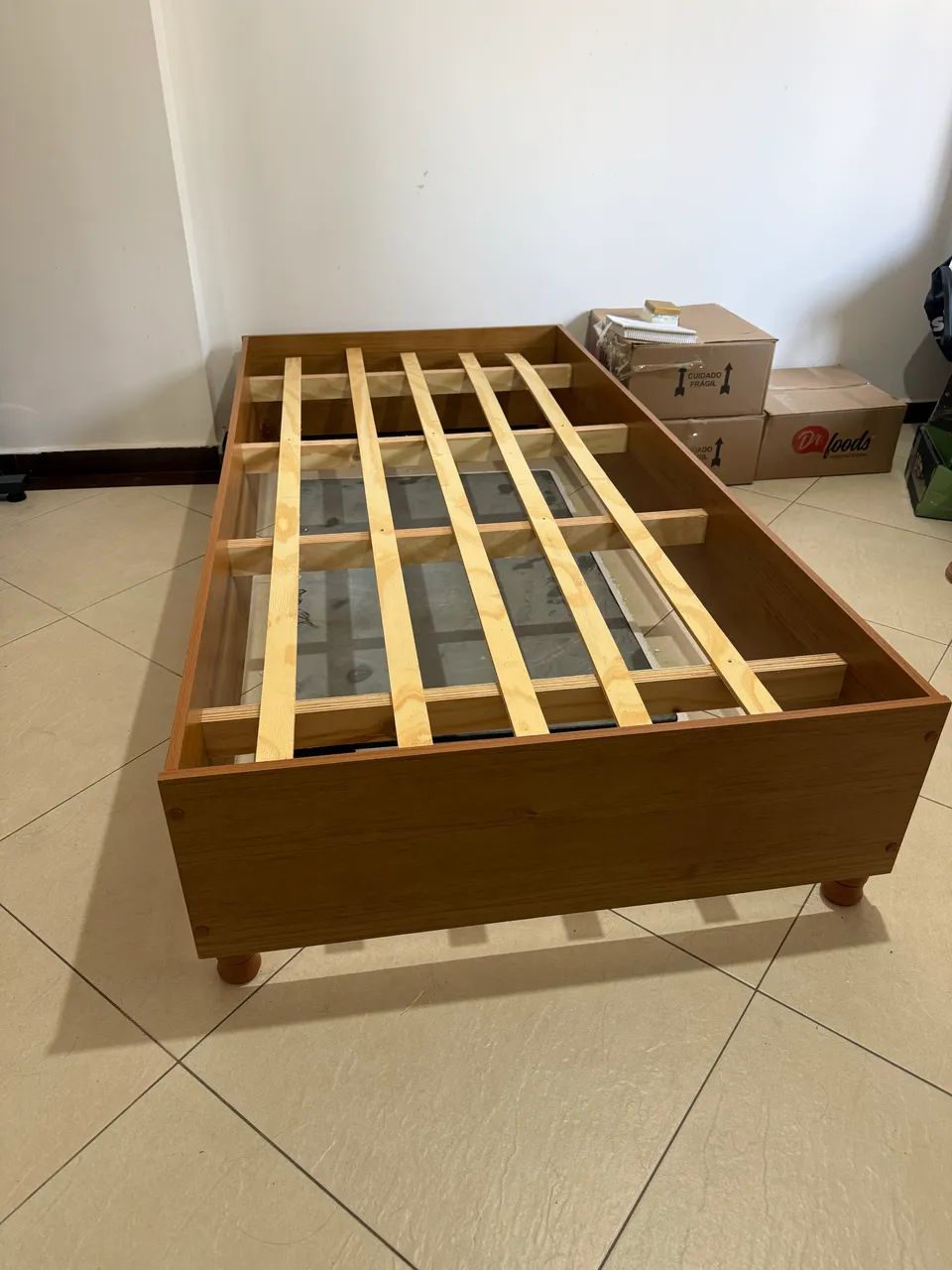 Base de cama box solteiro Mônaco, da Tcil Móveis. - Foto 4