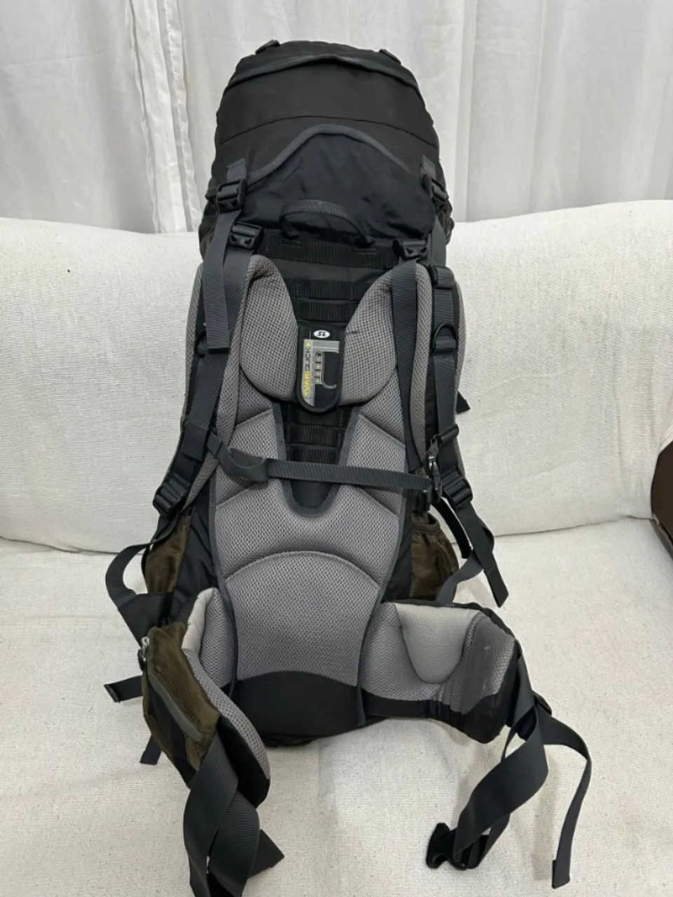 Mochila Deuter Quantum 55+10 SL - Foto 3