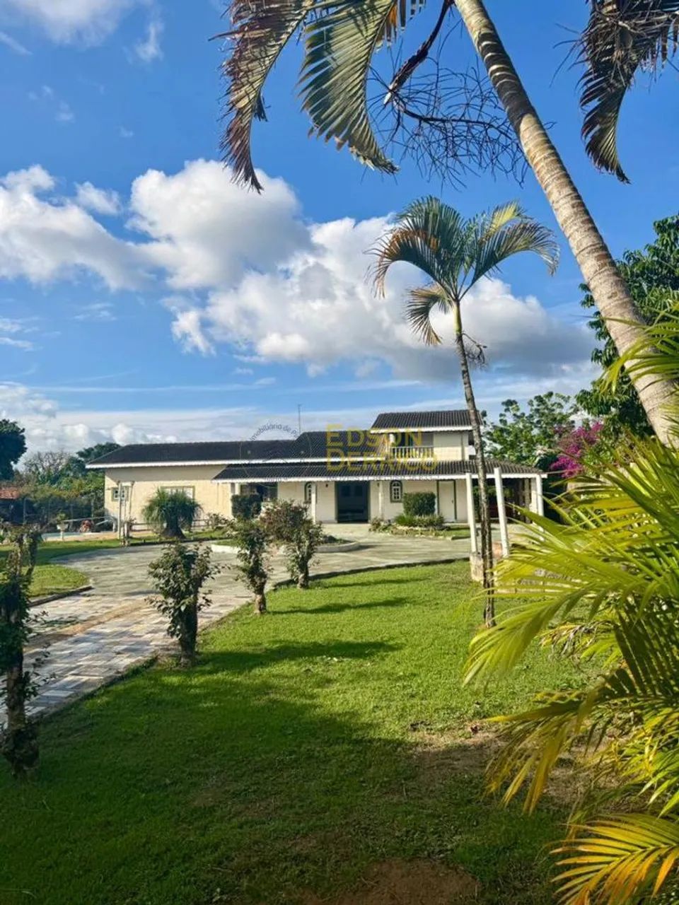 Chácara com 5 Quartos à Venda, Parque Lago Azul - Pindamonhangaba - Foto 3