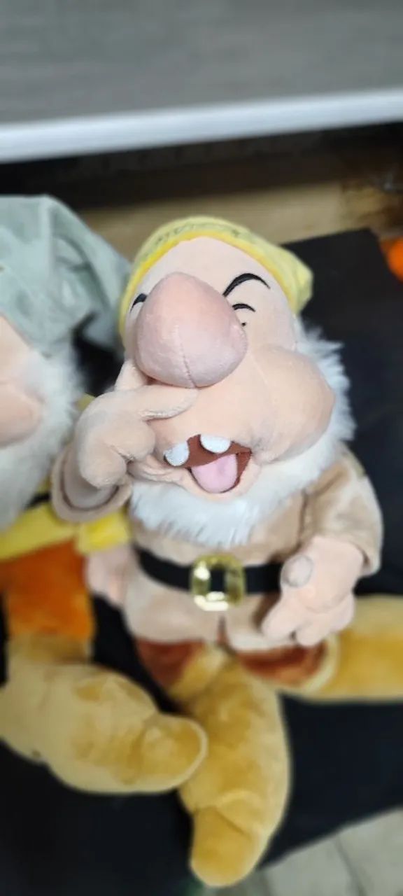 Coleção Disney Pelucia os 7 anões  - Foto 4