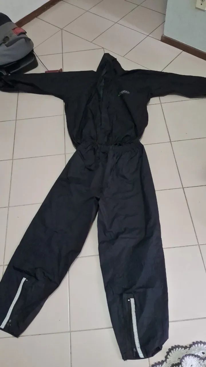 Capa de chuva e bota  - Foto 3