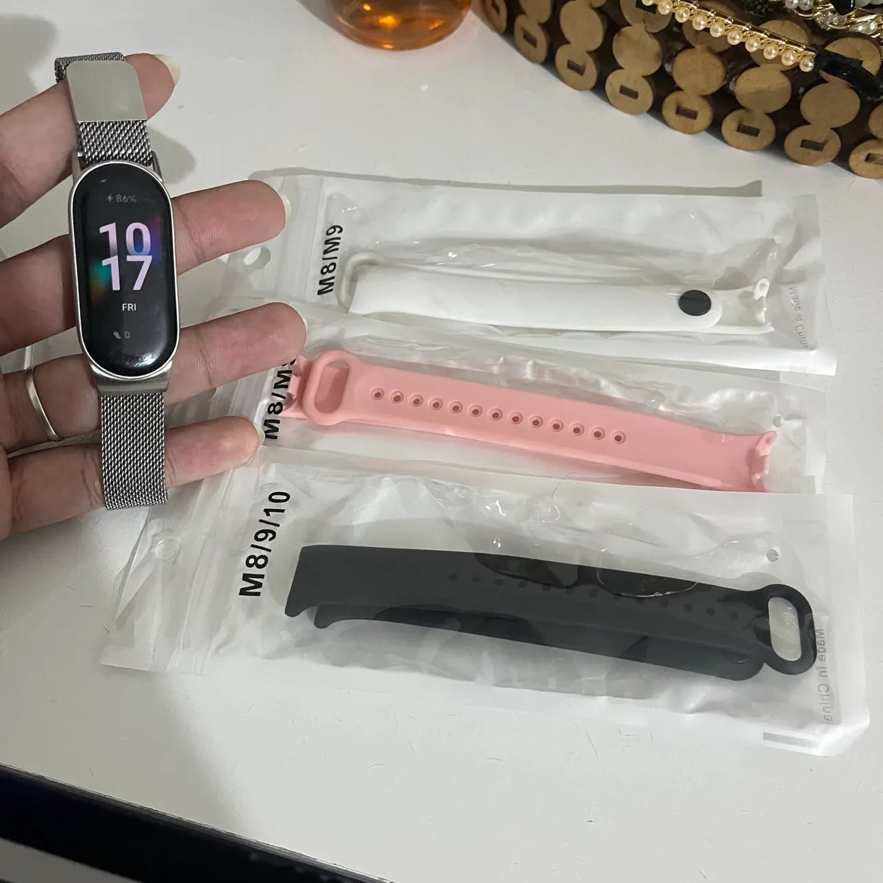 Mi band 8 com caixa e 3 pulseiras - Foto 4