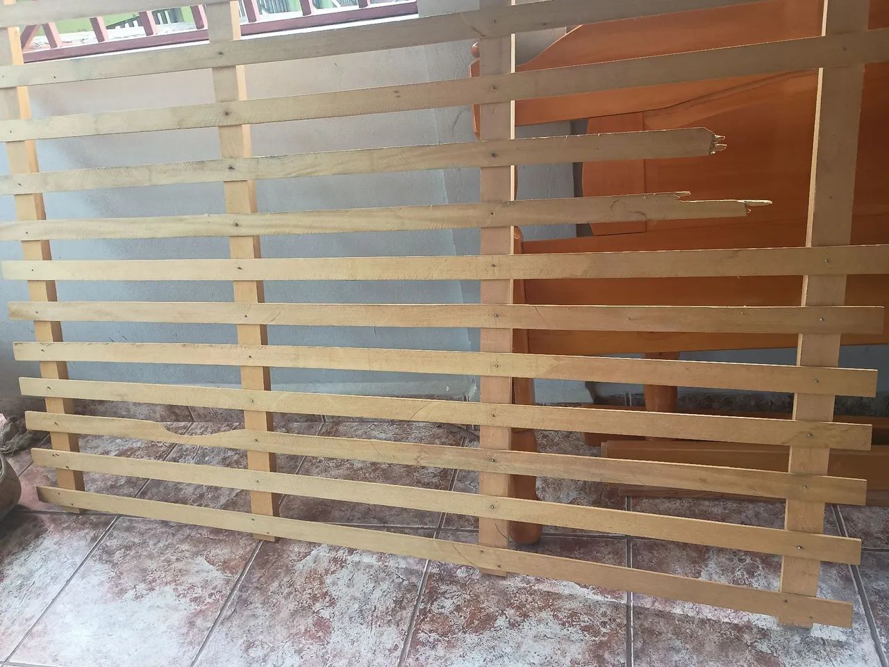 Cama  madeira 