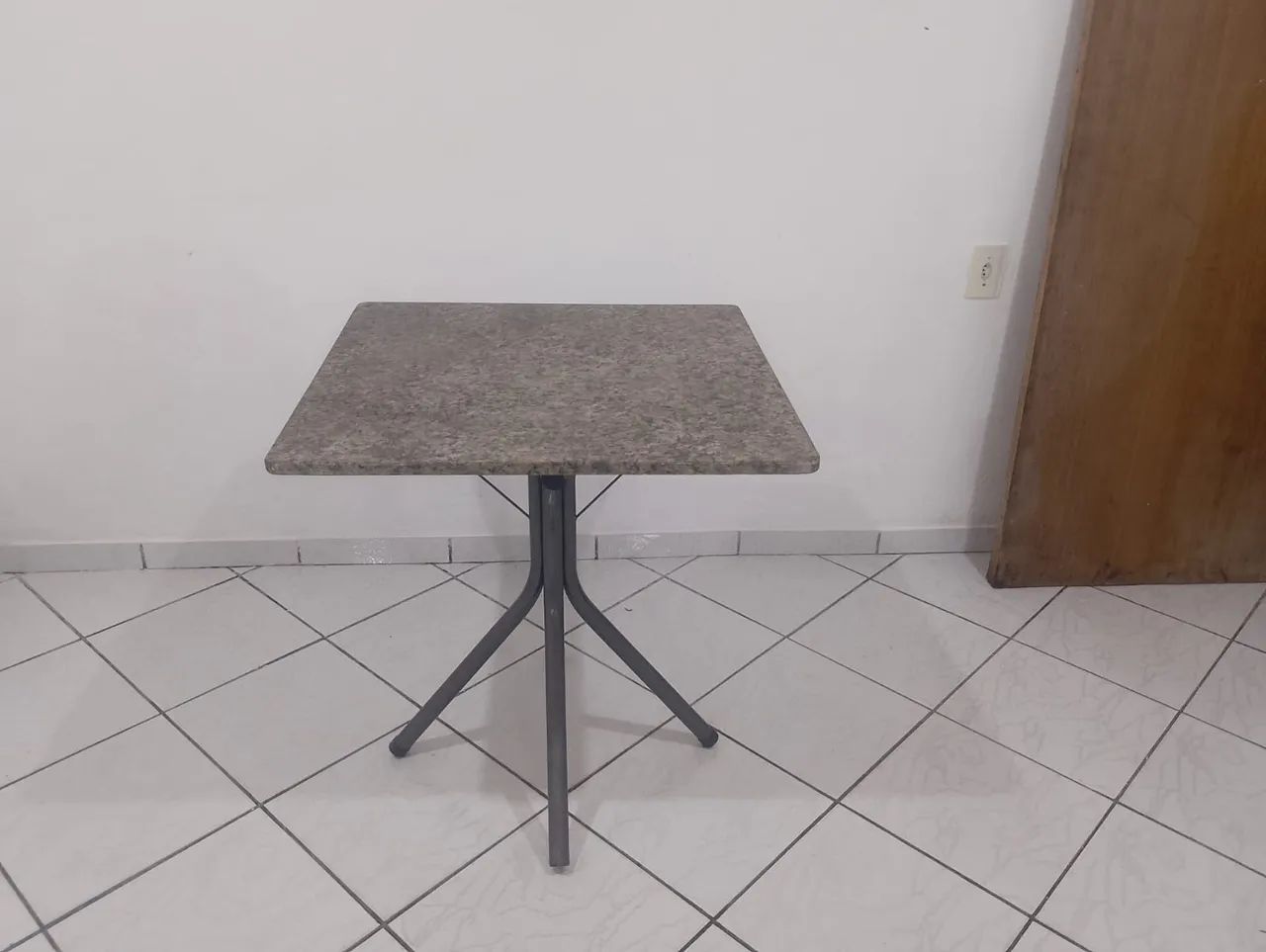 Mesa de Pedra 1m x 1m