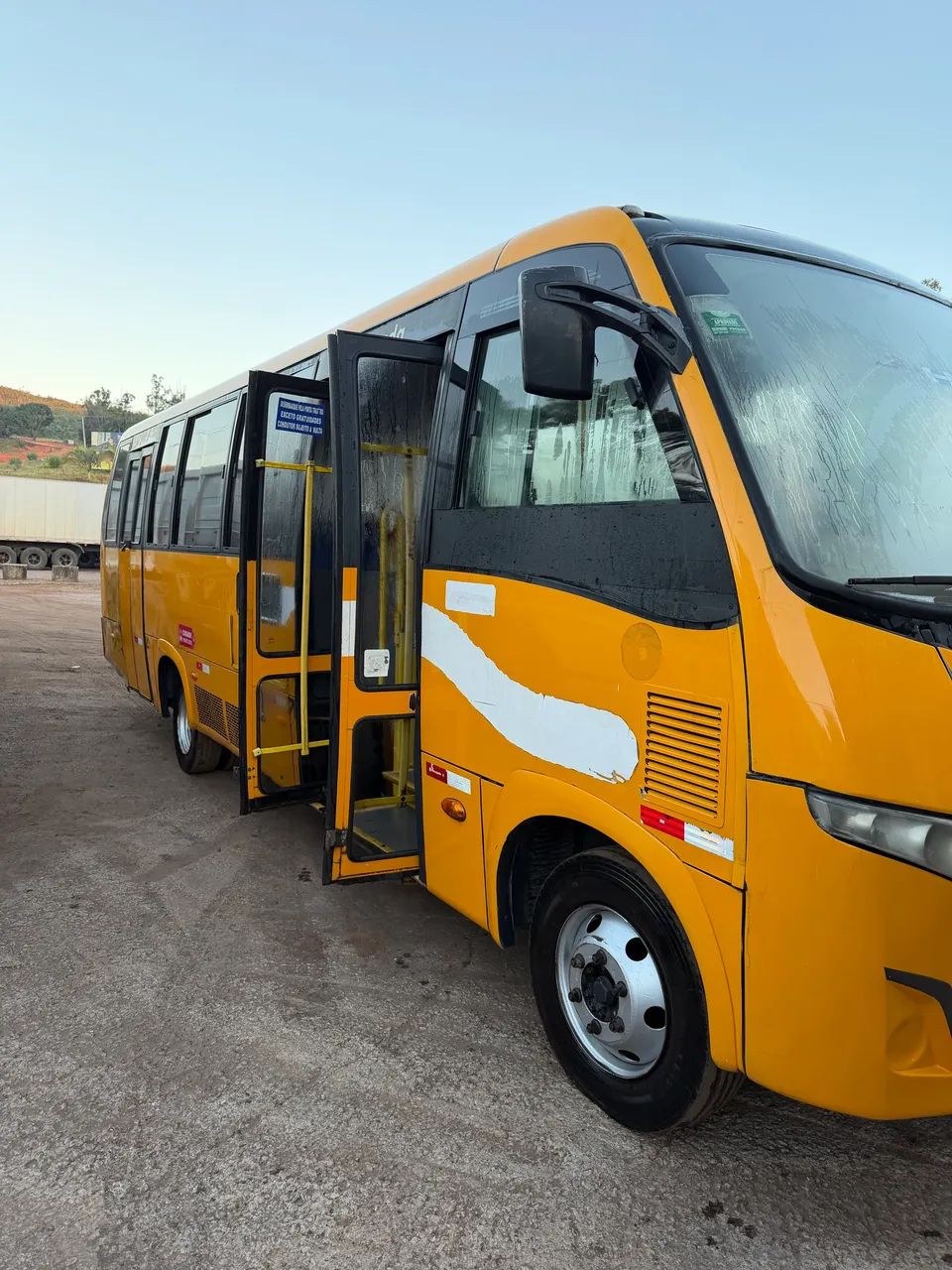 Vendo micro ônibus volare DW9