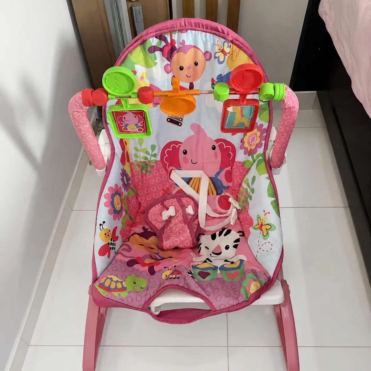 Cadeirinha de balanço  infantil 