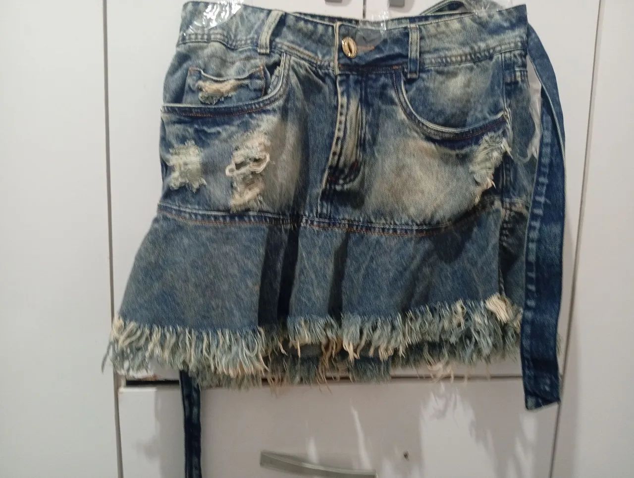 Saia Jeans Destroyed Com Babado E Faixa Amarrar - Tamanho M