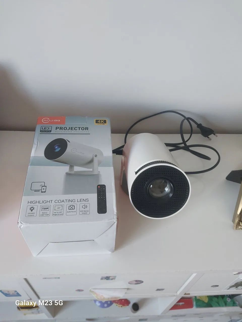 Projetor Portátil HY300 4k - Foto 3
