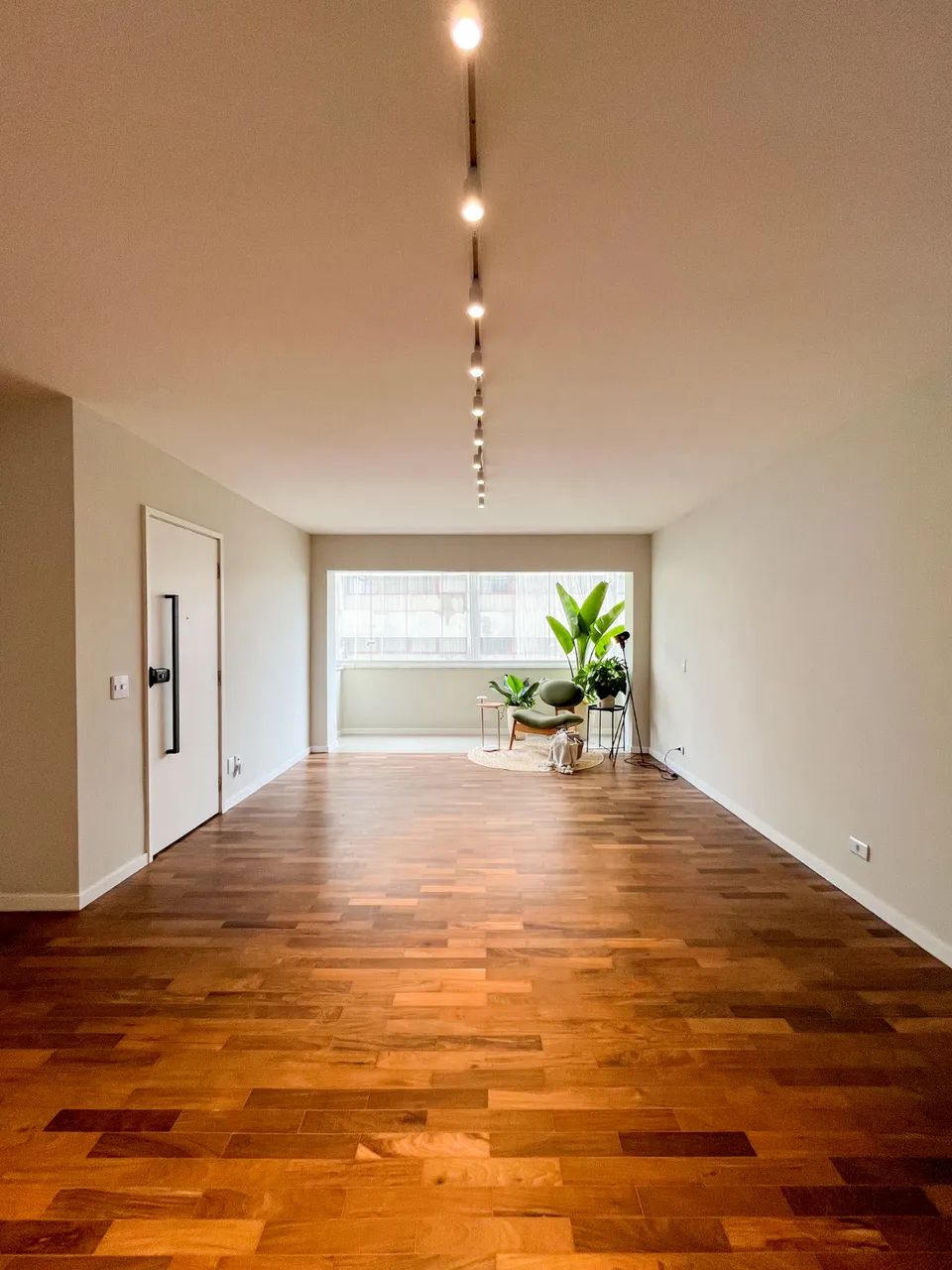 Apartamento para venda em Itaim Bibi com 3 quartos, sendo 3 suítes, 163m²