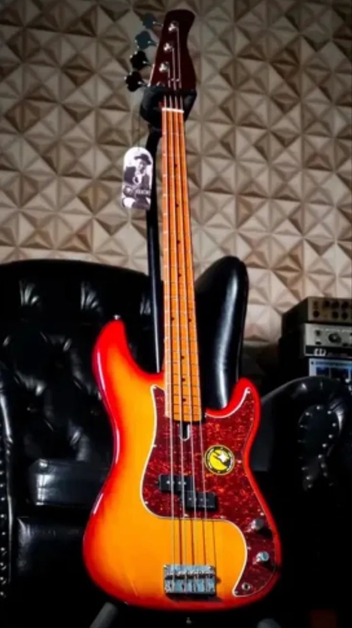 Baixo Sire Marcus miller P5-precision