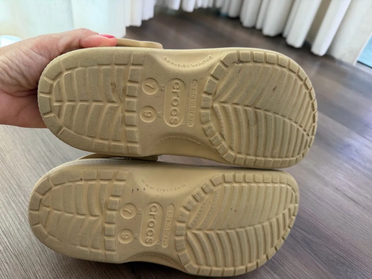 CROCS ORIGINAL NÚMERO 38 - Foto 4