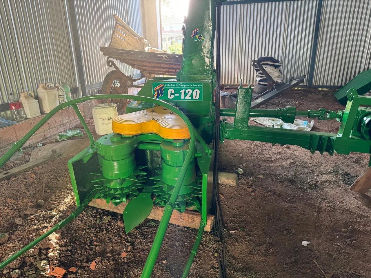 ENSILADEIRA À VENDA 