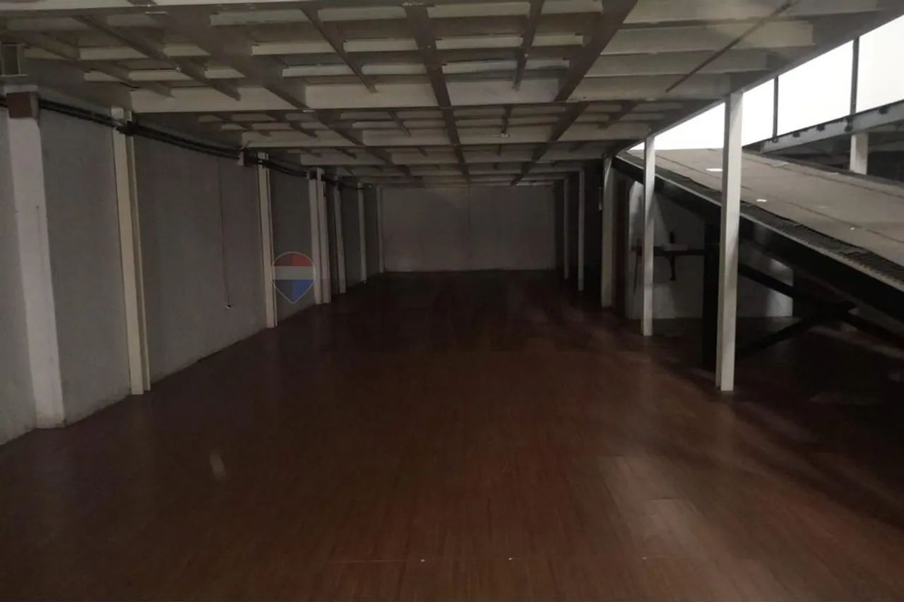 LOJA NA RUA HALFELD 1000 M² - Foto 5