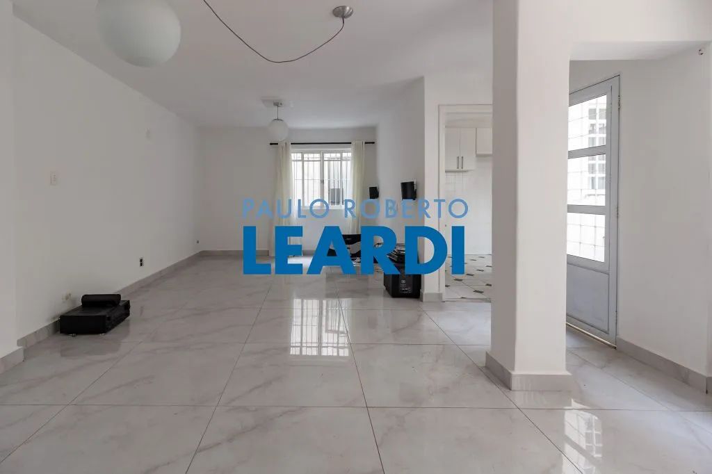CASA ASSOBRADADA - POMPEIA - SP