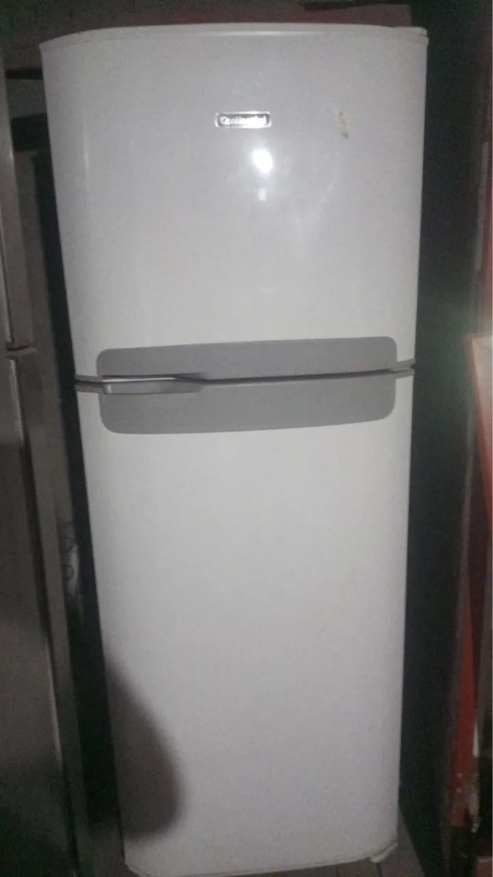 Geladeira continental 