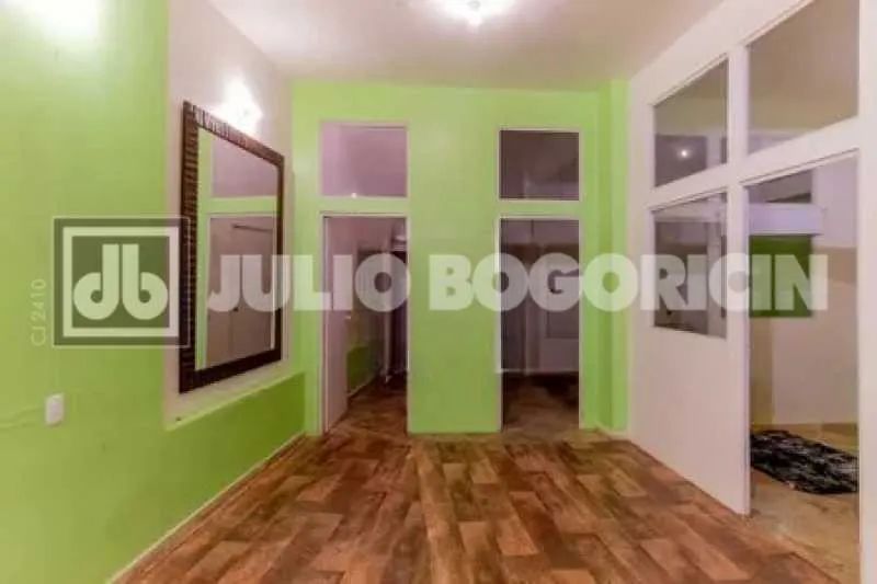 Apartamento : / Residencial / Catete