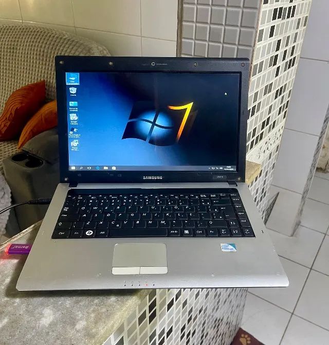 Notebook Samsung dual core, 2gb e 500hd - BATERIA VICIADA  - Foto 2