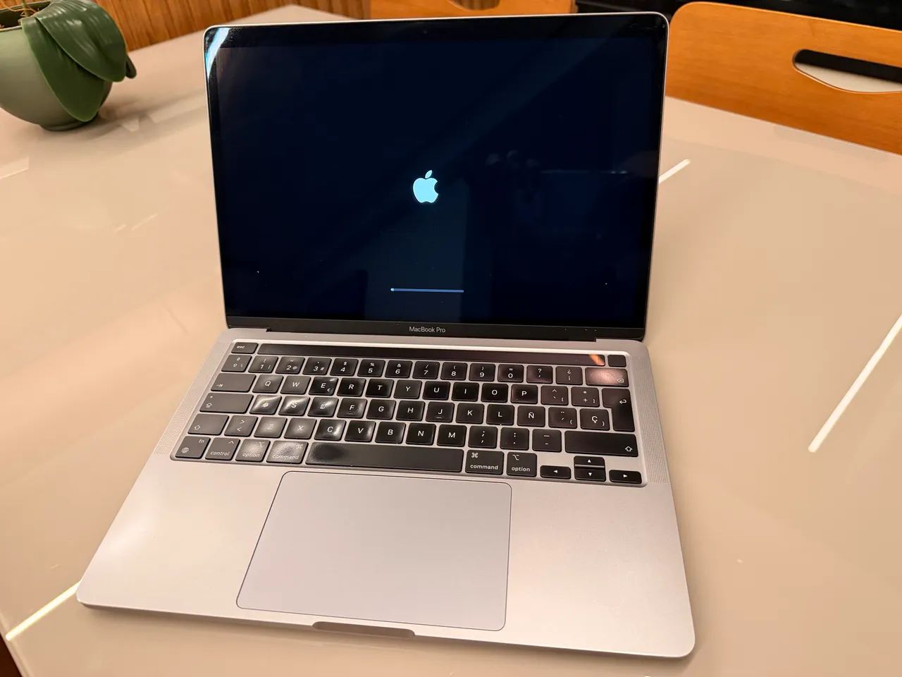 MacBook Pro 13 M1 (2020) | Mídia, Code & Performance - Notebooks