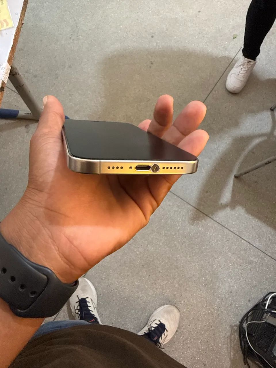 iPhone 16 Pro Max - Foto 5