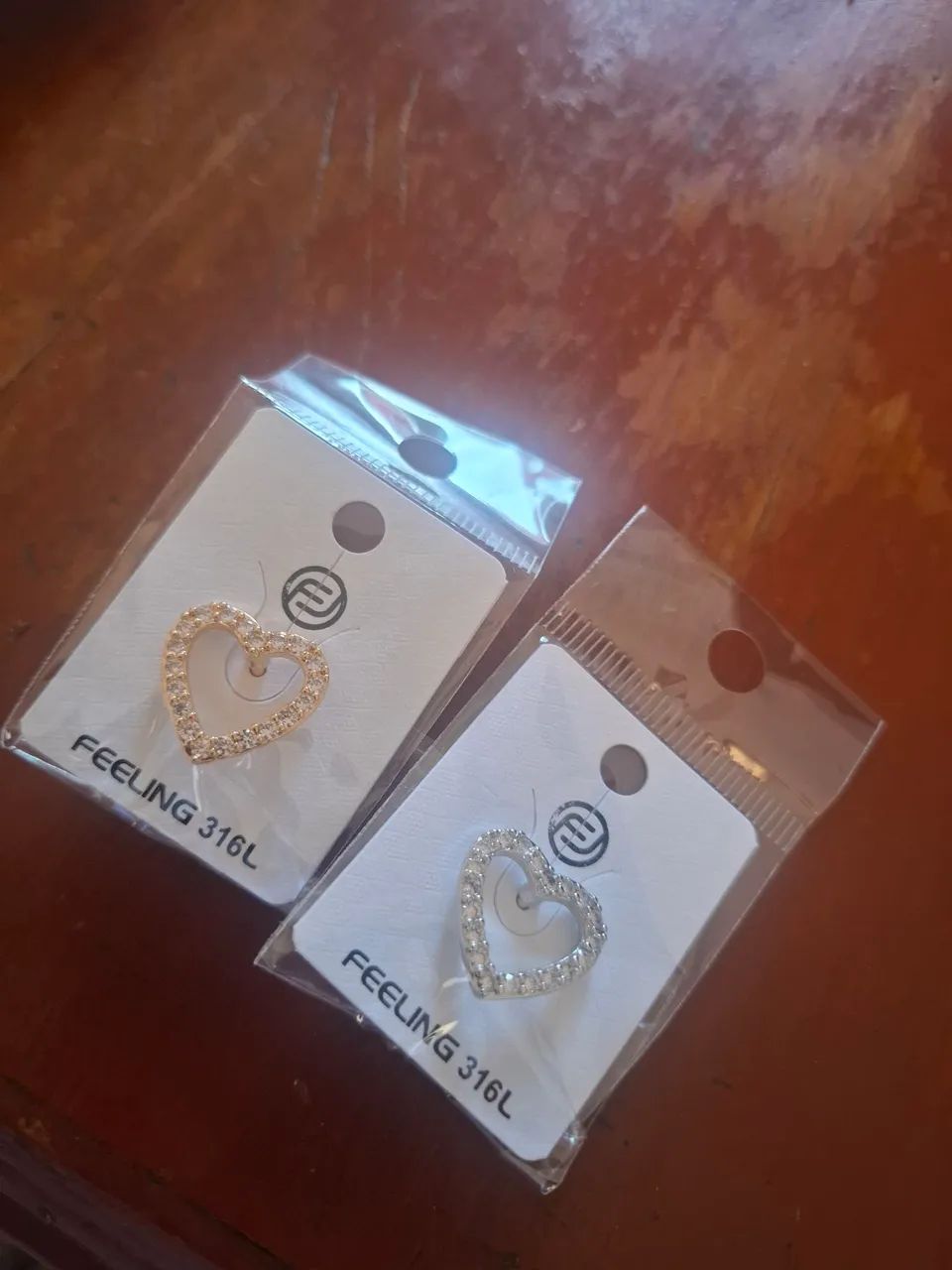 Piercing  de umbigo/ decoração em coração de zircão - Foto 3