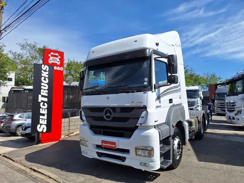 Mercedes Benz Axor 2544 6x2 21/21. - Foto 2