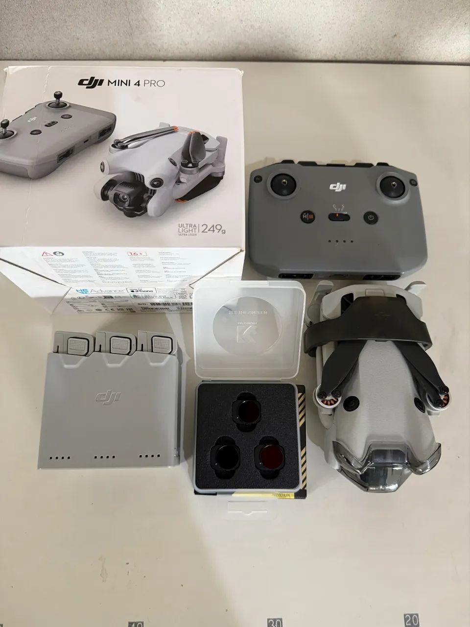 DJI mini 4 pro  + acessórios 