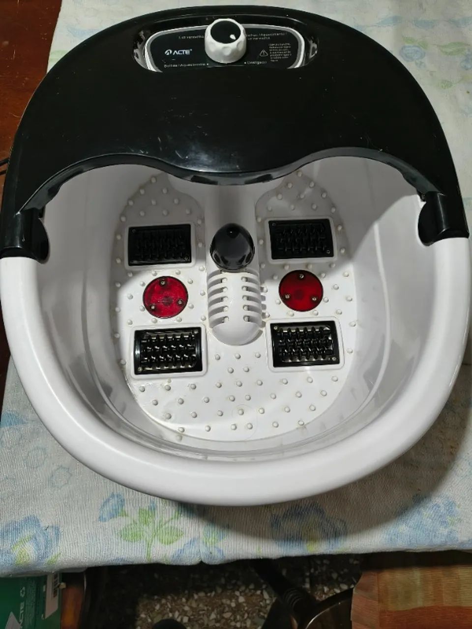 Massageador p/ Pés SPA R 36 110 Volts - ACTE - Branco/Preto