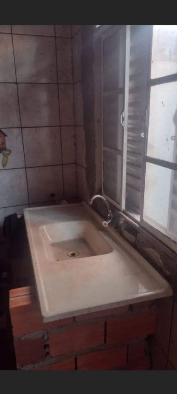 Alugo  quartos  com garagem poá  - Foto 2