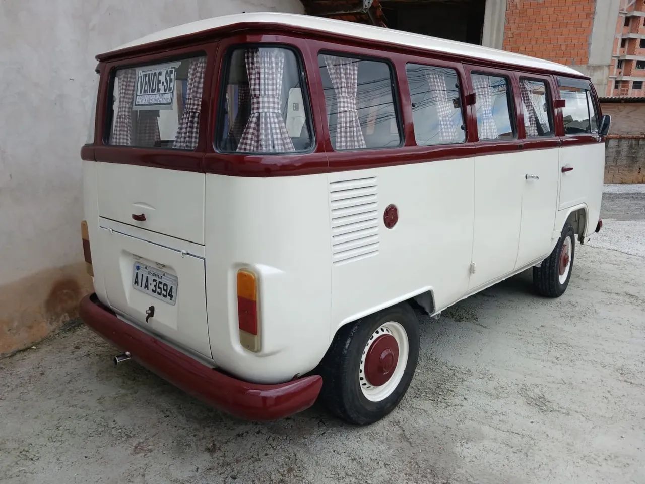 Volkswagen Kombi Standard/ Luxo/ Serie Prata 1987