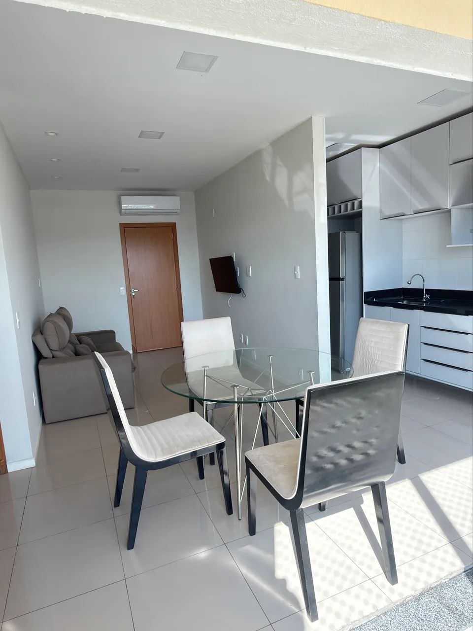 ALUGO APARTAMENTO MOBILIADO - Foto 2