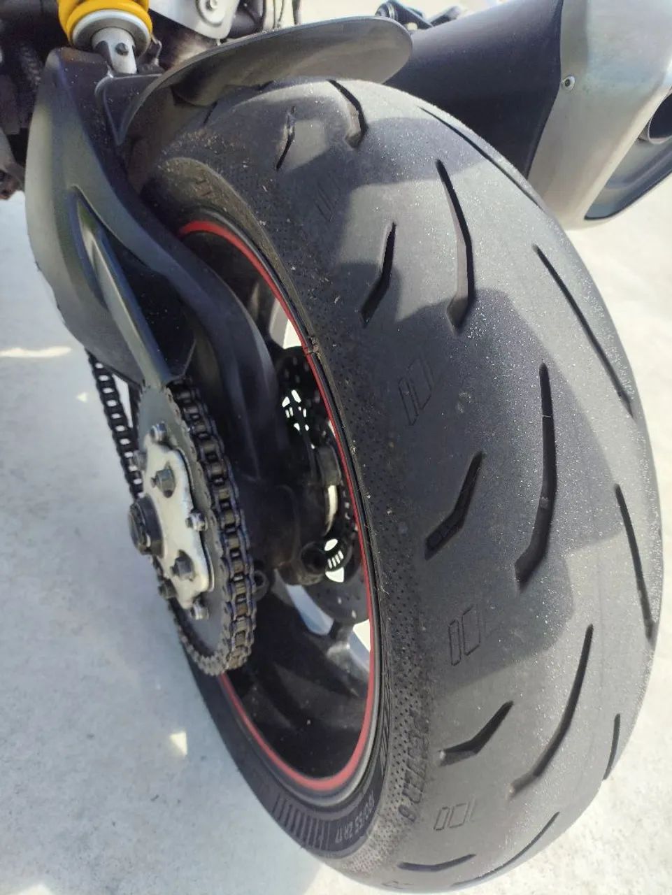 Ducati Hyperstrada 821 - Foto 5