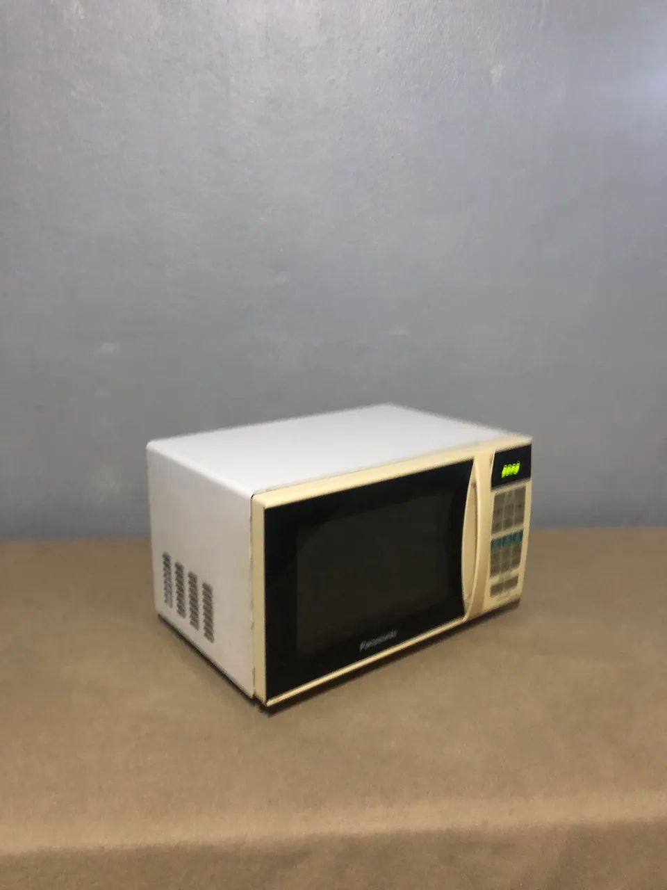 Microondas Panasonic 23l bem conservado  - Foto 4