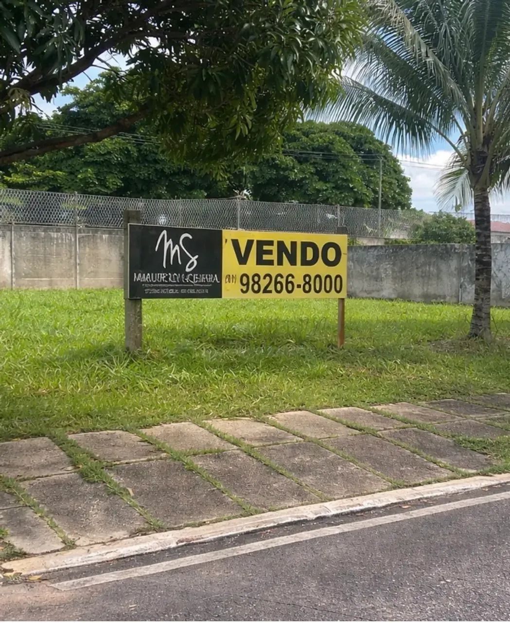 LOTE CONDOMÍNIO ÁGUA CRISTAL