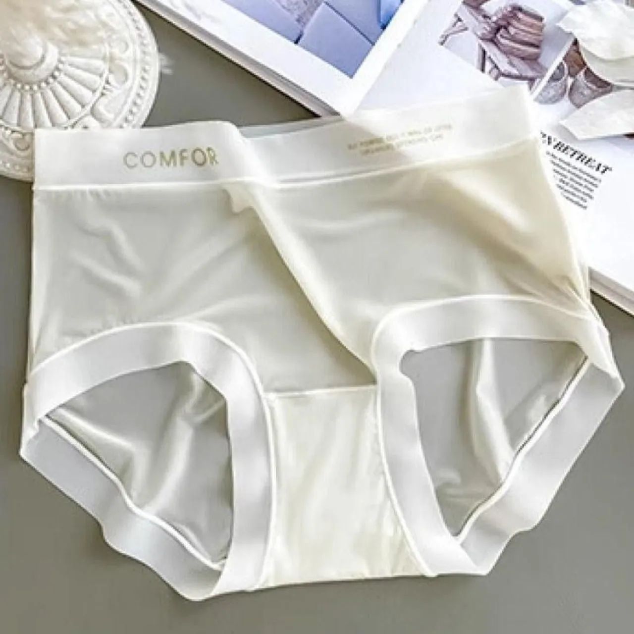 CUECA DE SEDA GELADA