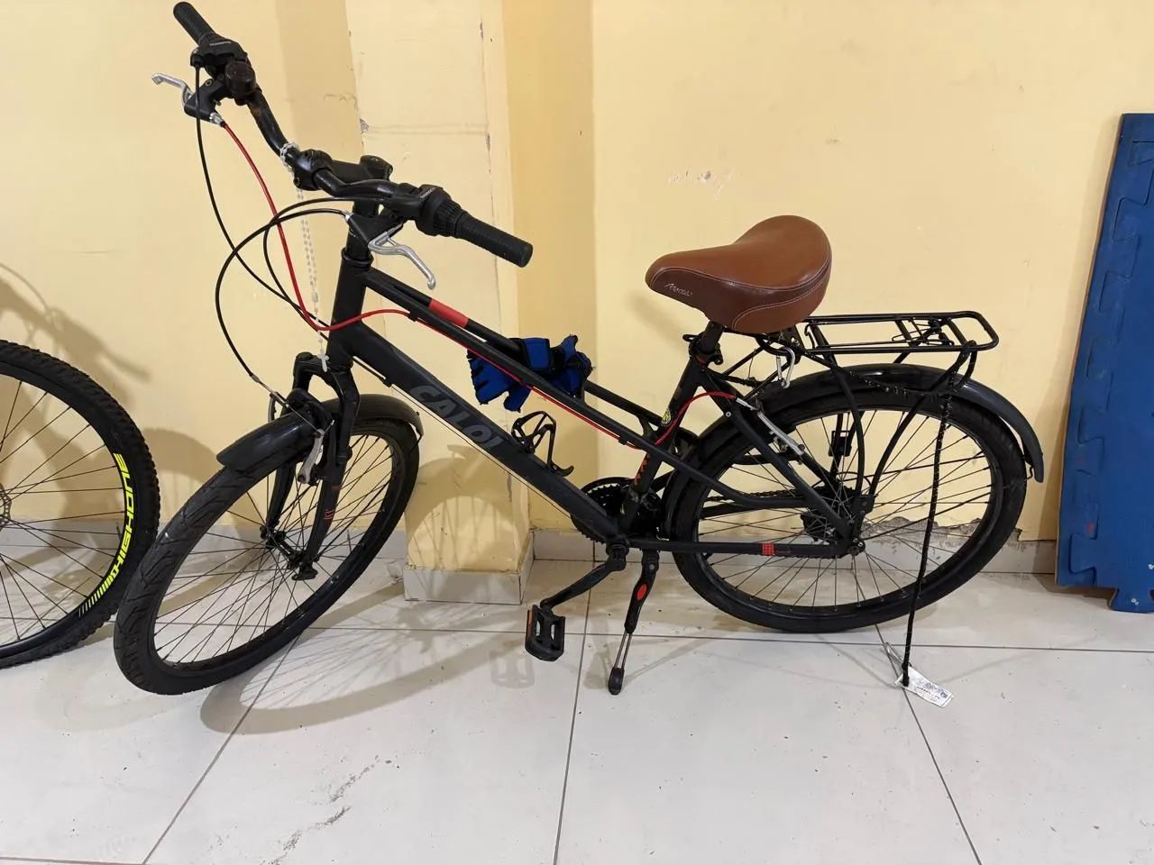 Vendo 2 bikes. Aro 26 é Aro 29