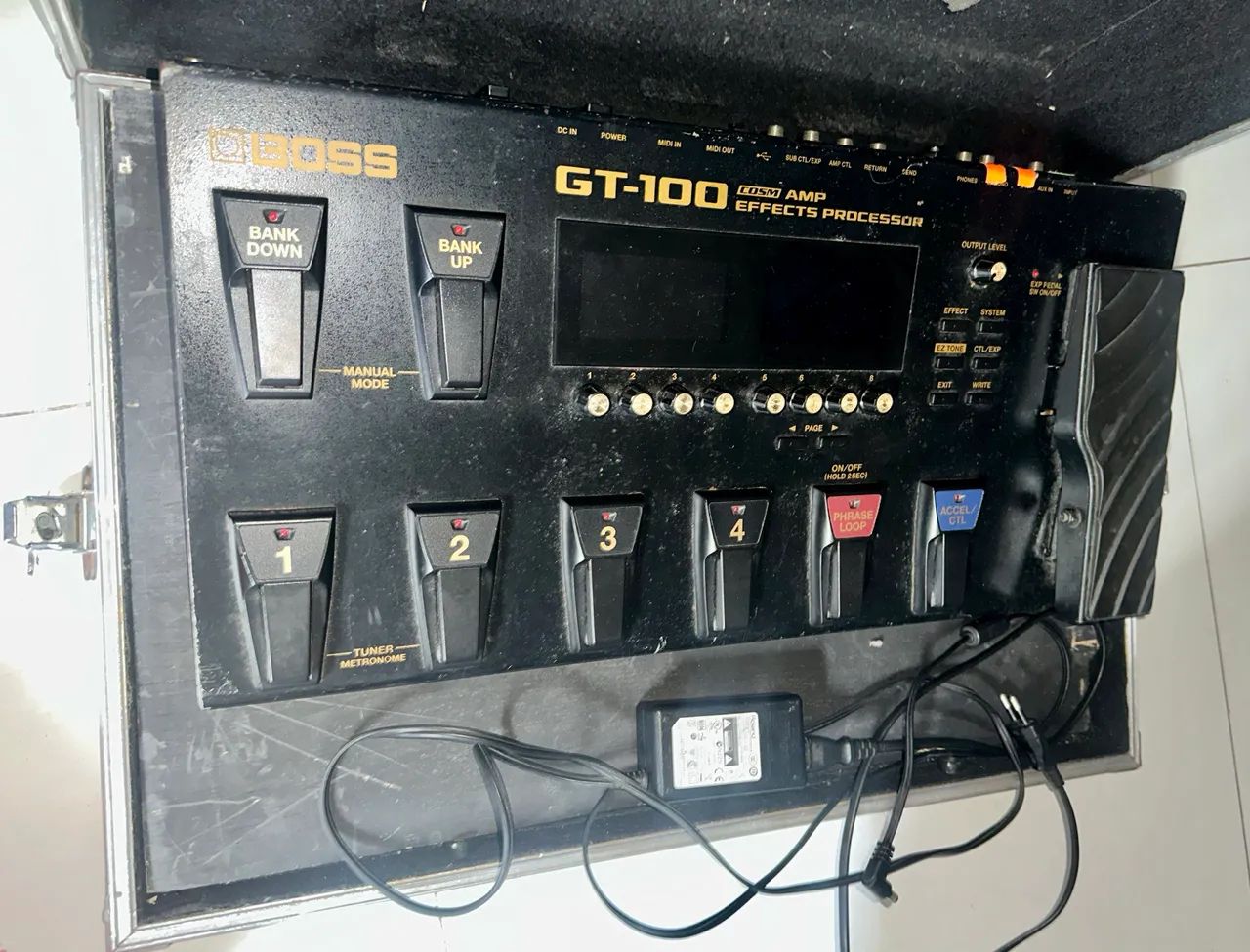 Boss GT 100 com fonte Original - Foto 5