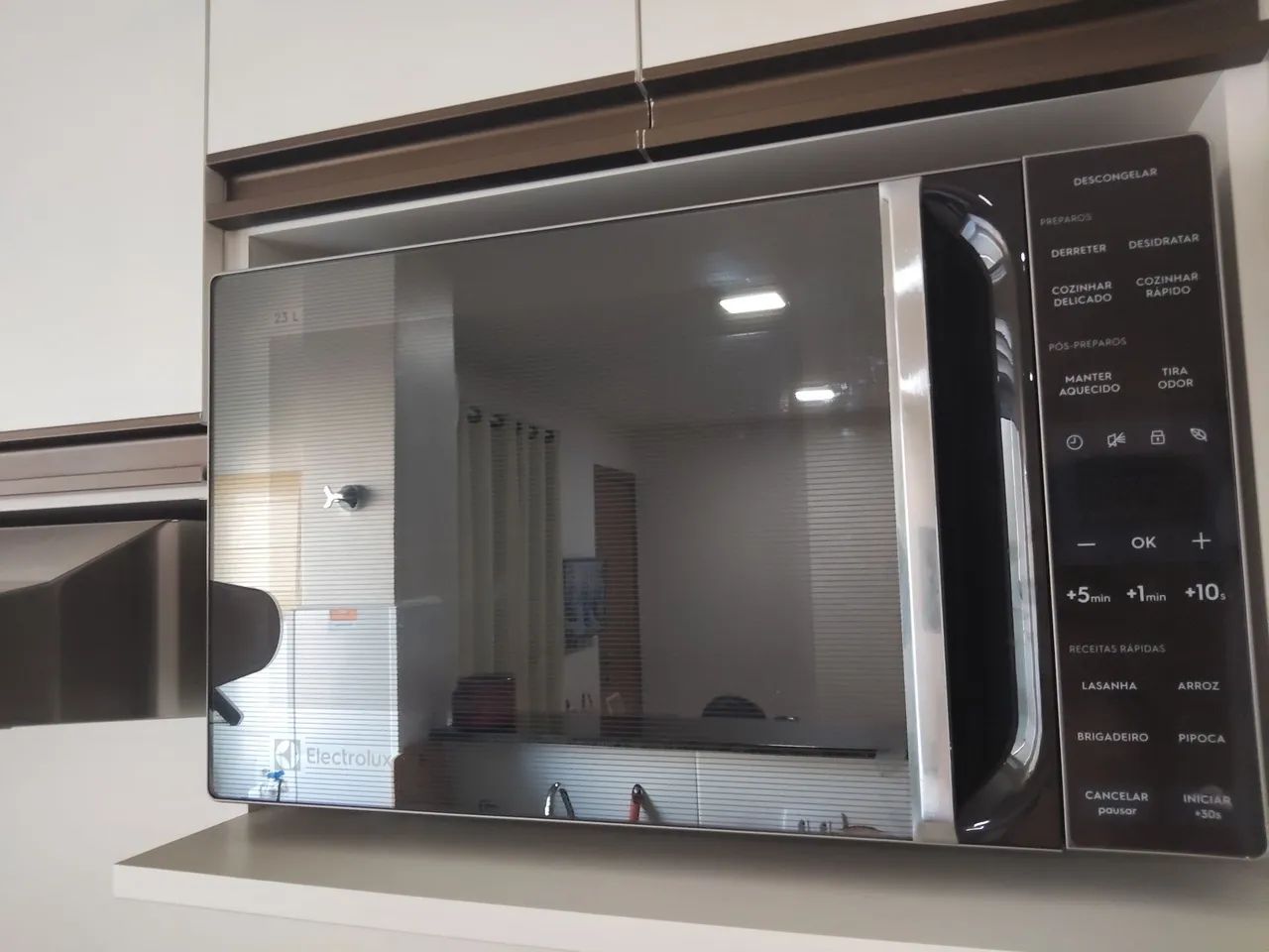 Microondas Eletrolux 23 Lt